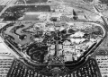 800px-Disneyland aerial view in 1956.jpg
